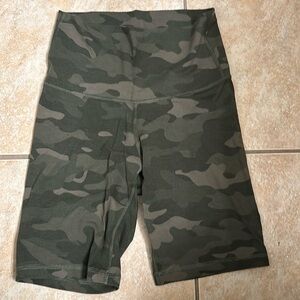 Old Navy Active biker shorts